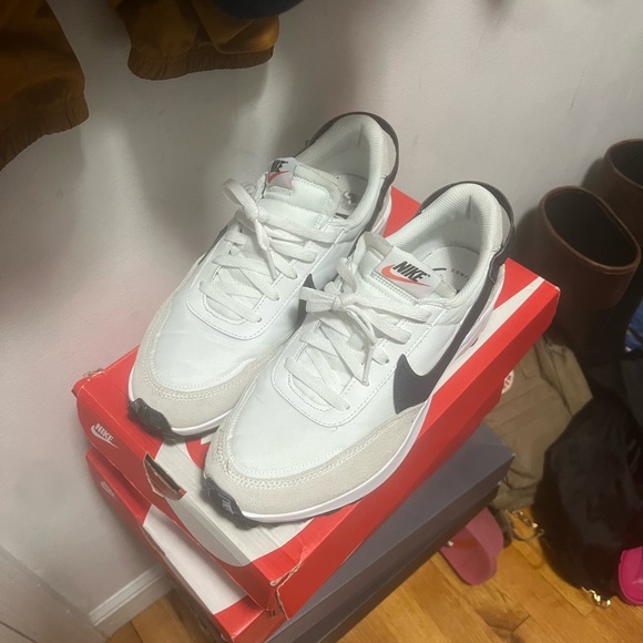 Nike Waffle Debut - Picture 1 of 4